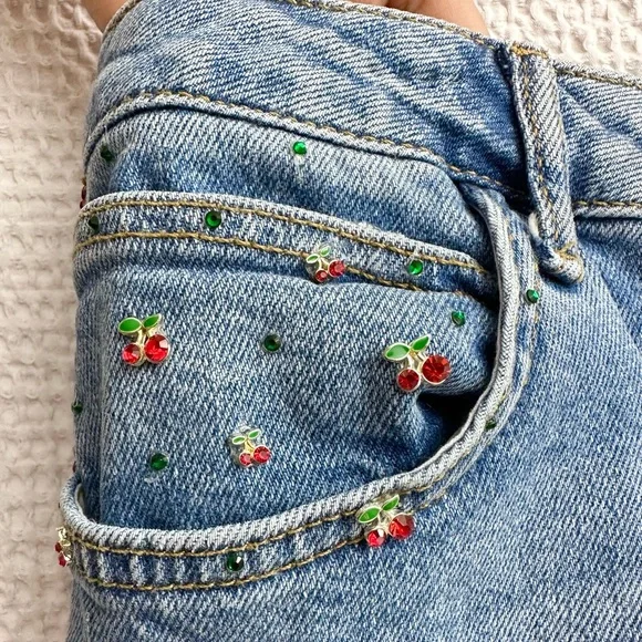 F21 custom red rhinestone‎ flared wide leg jeans - Picture 4 of 10